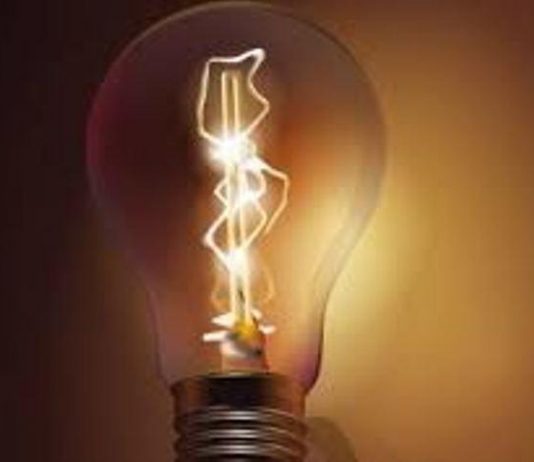 У Рівному частина будинків залишилися без світла, води і тепла